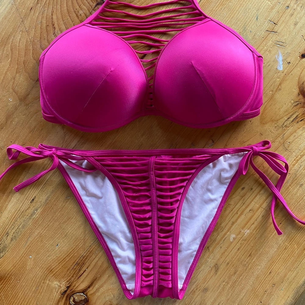 Victoria’s Secret Bombshell Bikini Set 32DD S